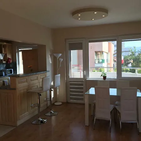 Koko's Sunny And Spacious Place Appartement Plovdiv